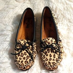 Minnetonka LEOPARD  CALF HAIR Slipper Moccasin Shoe Size 9